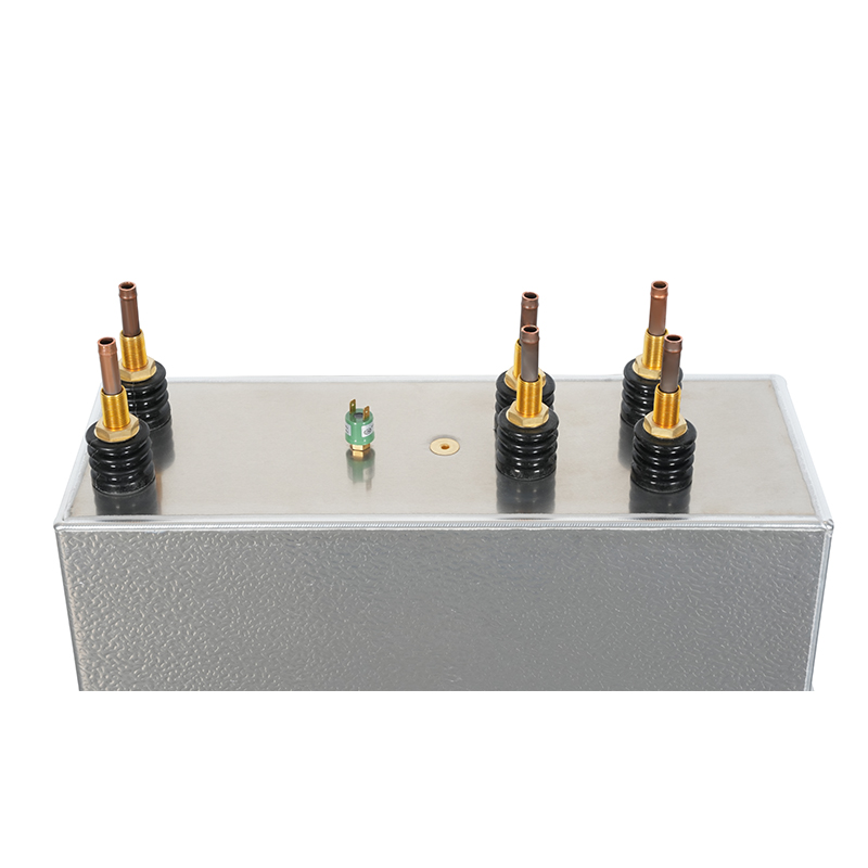 Elektromagnetische analyse van railgeometrie in RFM 3300V 7350KVar 1500Hz Gemetalliseerde filmverwarmingscondensatoren